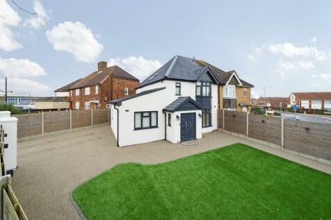 4 bedroom semi-detached house for sale