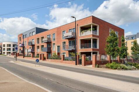 High Wycombe,  Buckinghamshire,  HP11 2 bed flat for sale