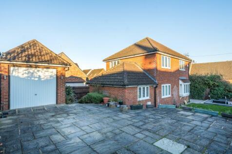 High Wycombe,  Buckinghamshire,  HP13 3 bed detached house for sale