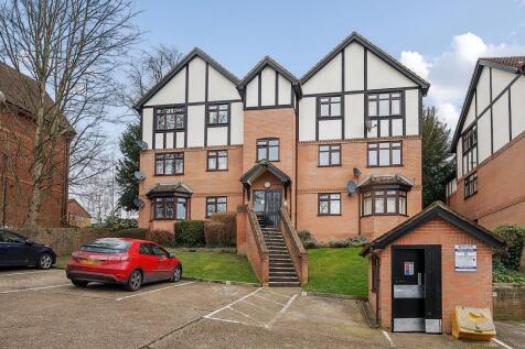 High Wycombe,  Train Station, ... 2 bed flat for sale