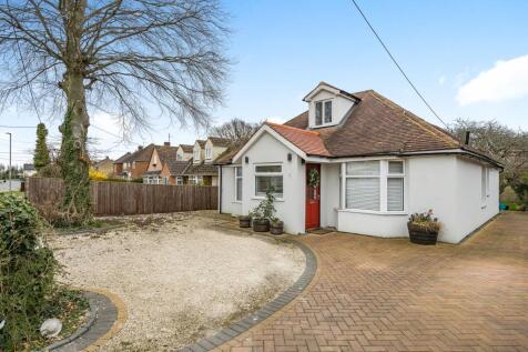Kidlington,  Oxfordshire,  OX5 4 bed detached bungalow for sale