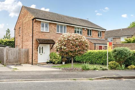 Yarnton,  Oxfordshire,  OX5 3 bed semi
