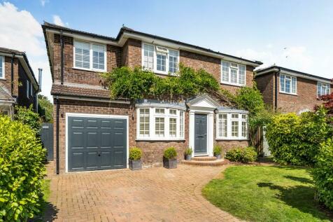 5 bedroom detached house for sale