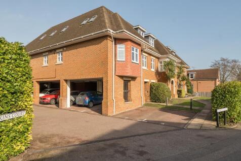 Bagshot,  Surrey,  GU19 1 bed flat for sale