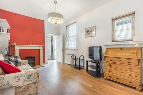 Newbury,  Berkshire,  RG14 1 bed flat for sale