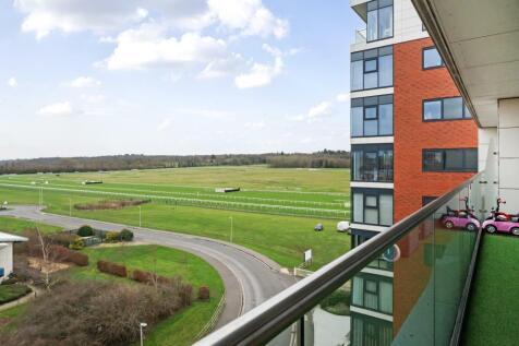 Newbury,  Berkshire,  RG14 2 bed flat for sale