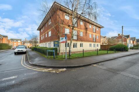 Newbury,  Berkshire,  RG14 2 bed flat for sale