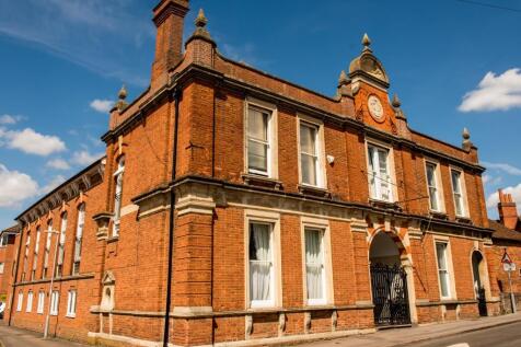 Newbury,  Berkshire,  RG14 2 bed flat for sale