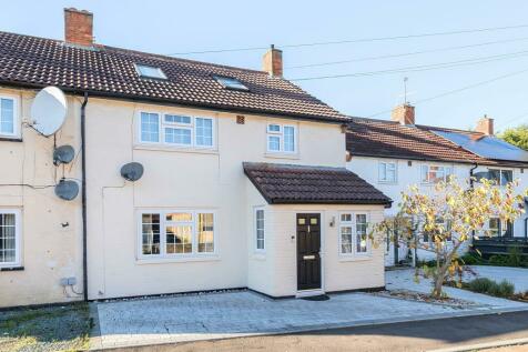 4 bedroom semi-detached house for sale