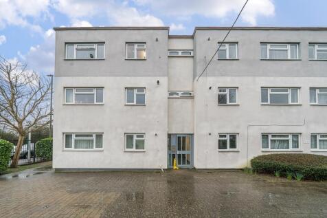Lower Sunbury,  Surrey,  TW16 1 bed flat for sale
