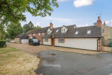 Faringdon,  Oxfordshire,  SN7 2 bed cottage for sale