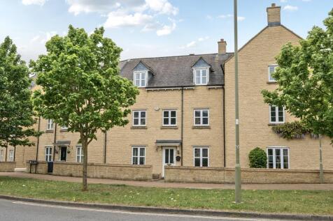 4 bedroom town house for sale