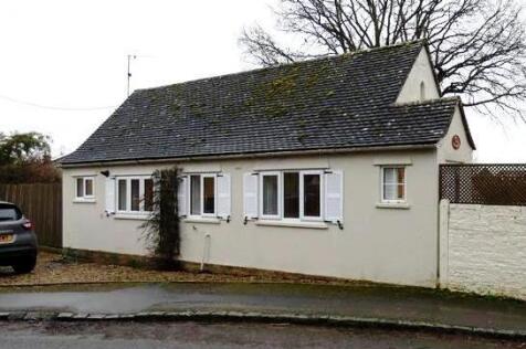 1 bedroom detached bungalow for sale