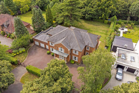 5 bedroom detached house for sale