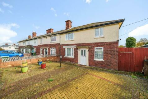 2 bedroom semi-detached house for sale