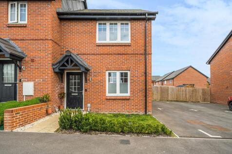 East Challow,  Wantage,  Oxfordshire... 2 bed semi