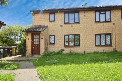 Cucklington Gardens, Bournemouth BH9 1 bed flat for sale