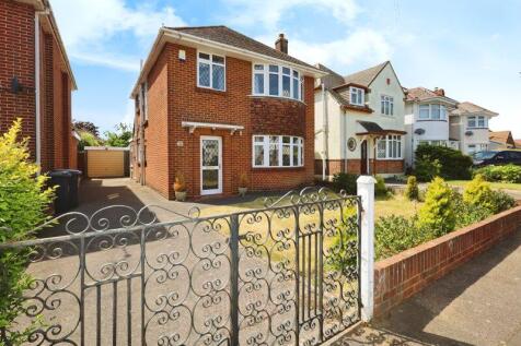 Romney Road, Bournemouth BH10 3 bed detached house for sale
