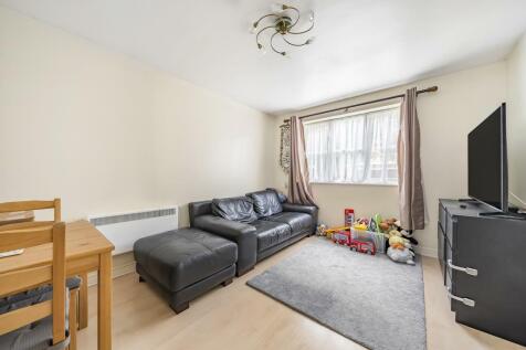 Surbiton,  Kingston Upon Thames,  KT1 1 bed flat for sale
