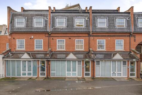 Tolworth,  Kingston upon Thames,  KT5 1 bed flat for sale