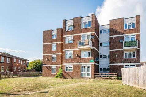 Surbiton,  Surrey,  KT5 2 bed flat for sale