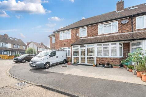 6 bedroom semi-detached house for sale