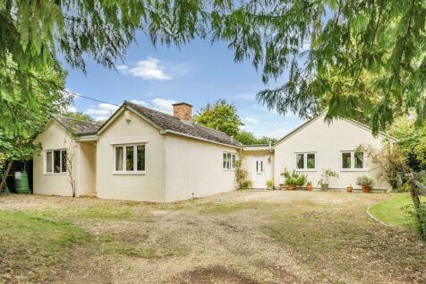 5 bedroom detached bungalow for sale