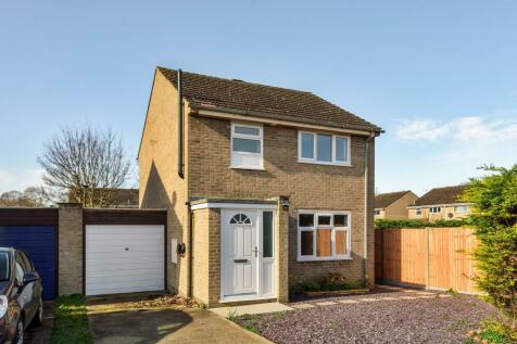 3 bedroom link detached house for sale