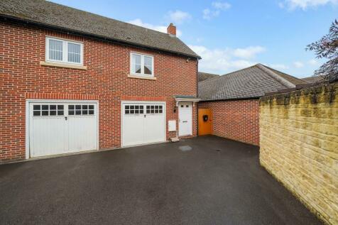 2 bedroom detached house for sale