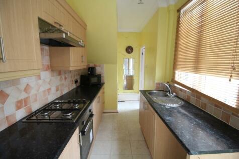 2 bedroom ground floor flat for sale