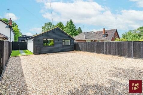 4 bedroom detached bungalow for sale