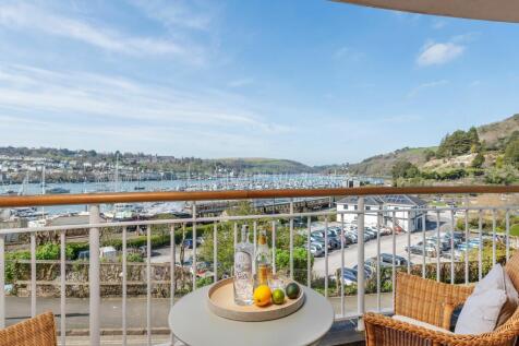 2 The Banjo, Kingswear, Devon 2 bed apartment for sale