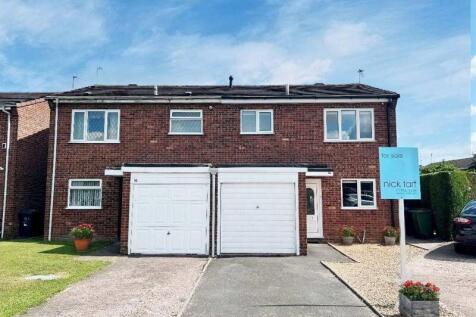 3 bedroom semi-detached house for sale