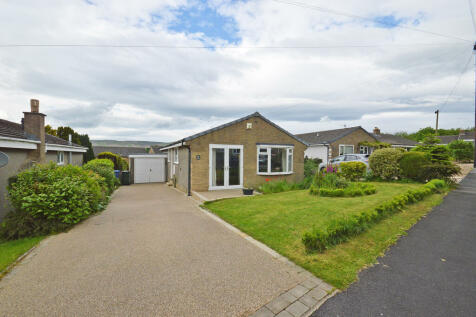 2 bedroom detached bungalow for sale