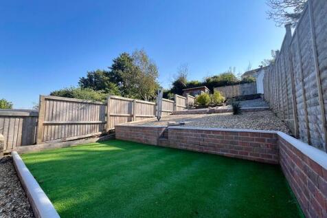 Old Road, Melin, Neath, SA11 2BU 3 bed semi