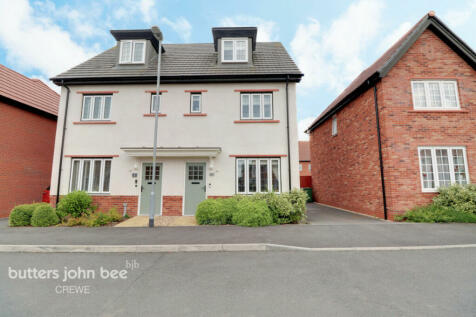 3 bedroom semi-detached house for sale