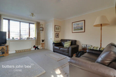 Farmleigh Drive, Crewe 4 bed detached house for sale
