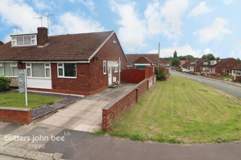 2 bedroom semi-detached bungalow for sale