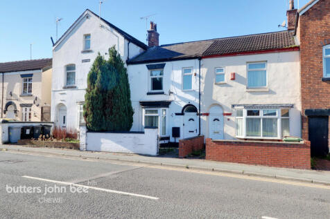 4 bedroom terraced house for sale