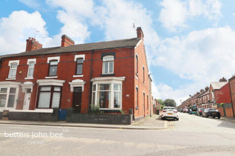3 bedroom end of terrace house for sale