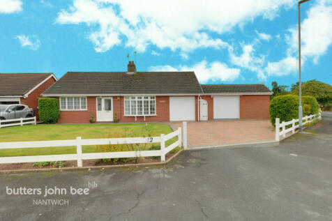 2 bedroom detached bungalow for sale