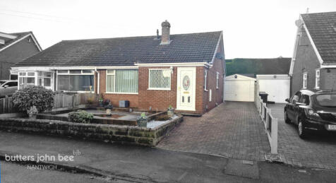 2 bedroom semi-detached bungalow for sale