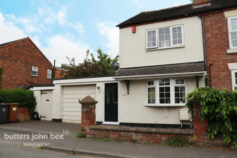 2 bedroom semi-detached house for sale