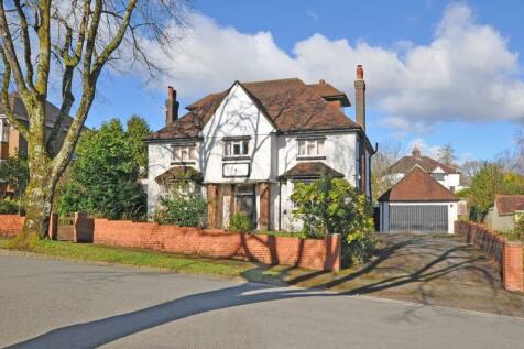 6 bedroom detached house for sale