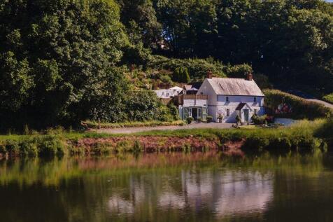 Blackbridge, Milford Haven... 3 bed detached house for sale