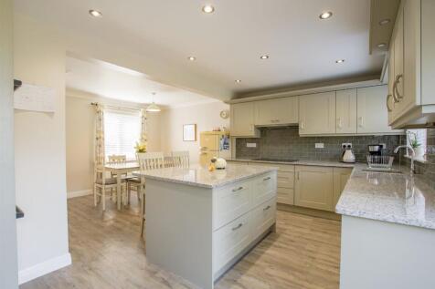 Airedale Avenue, Tickhill, Doncaster 4 bed house for sale