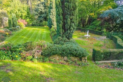 5 bedroom house for sale