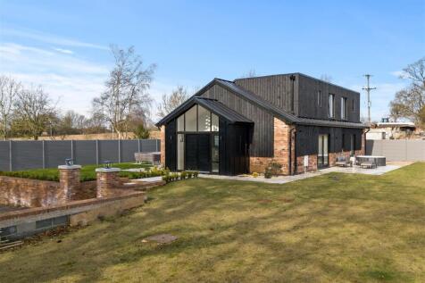 Great North Road, Bawtry, Doncaster 5 bed detached house for sale
