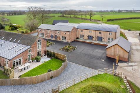 4 bedroom barn conversion for sale