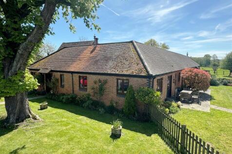 3 bedroom barn conversion for sale